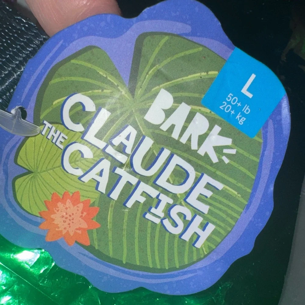 Bark Box Super Chewer L treat dispensing Dog Toy Claude the Catfish NEW